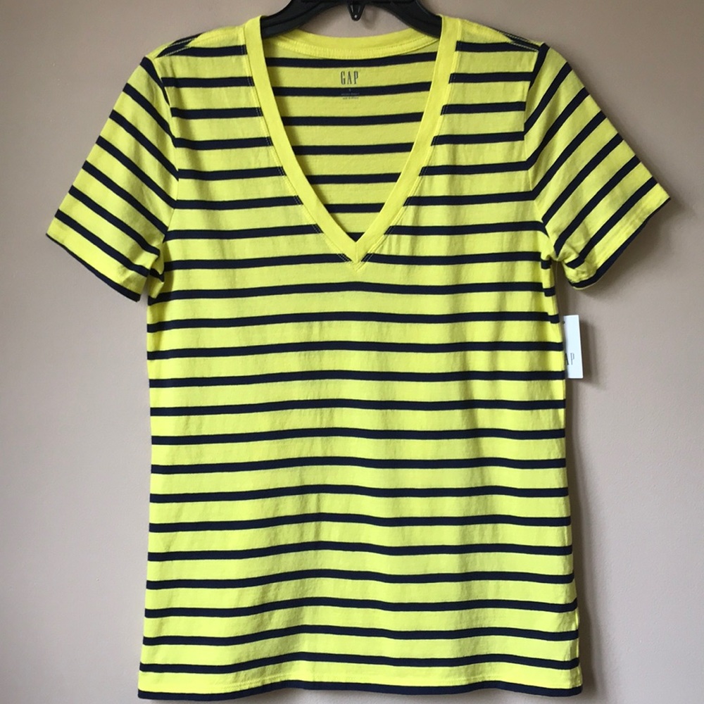 GAP Short Sleeve T-Shirt